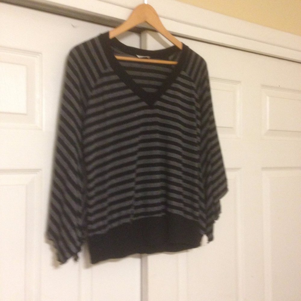 CDW-Creative design works V-neck top